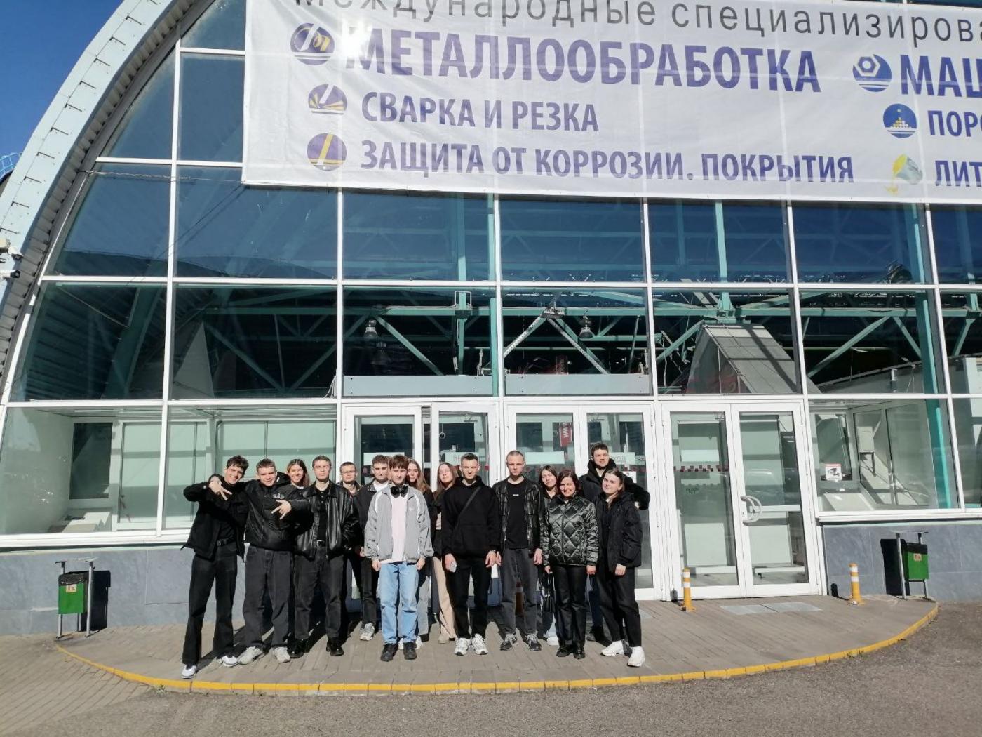 Студенты ИПФ на выставке «Металлообработка-2025»